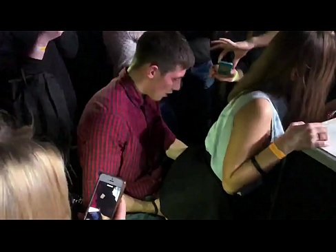 ❤️ Äkta sex på en rysk nattklubb. 18-årig rysk tjej i anus och vagina knullad på en nattklubb. ️ Super porr at porn sv.fuxporn-com.ru